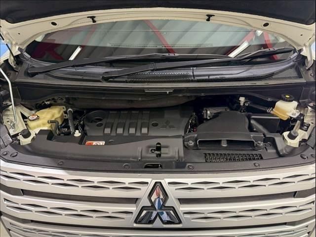 MITSUBISHI DELICA D:5 4WD 2019