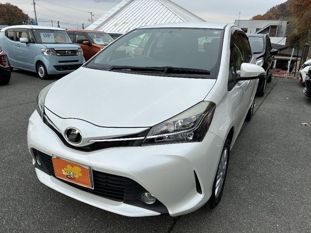 TOYOTA VITZ  4WD 2015