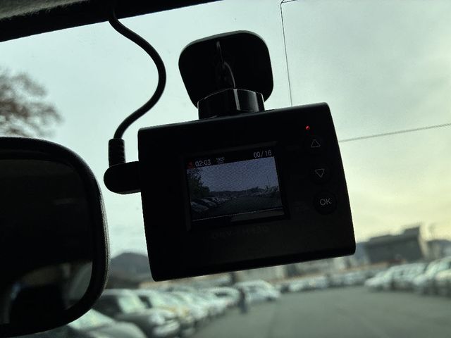 TOYOTA VITZ  4WD 2015