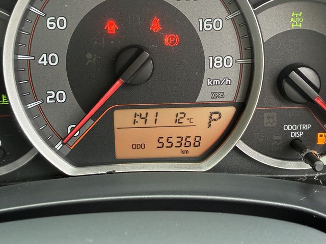 TOYOTA VITZ  4WD 2015