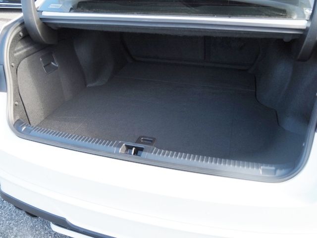 TOYOTA LEXUS IS300h 2023