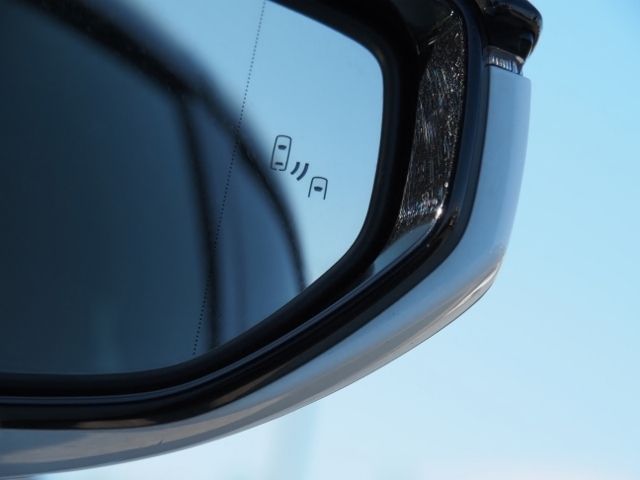 TOYOTA LEXUS IS300h 2023