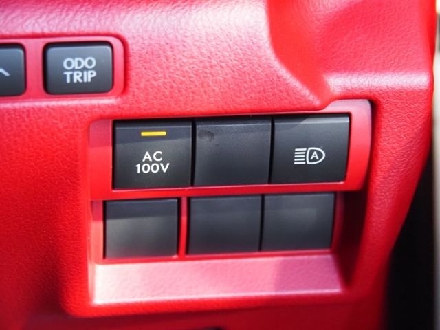 TOYOTA LEXUS IS300h 2023