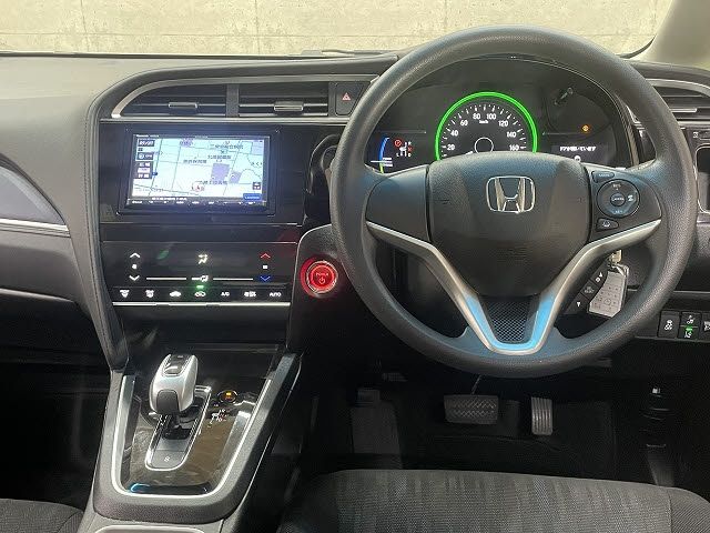 HONDA SHUTTLE HYBRID 2022