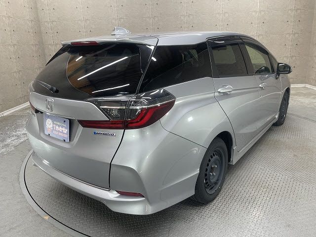 HONDA SHUTTLE HYBRID 2022