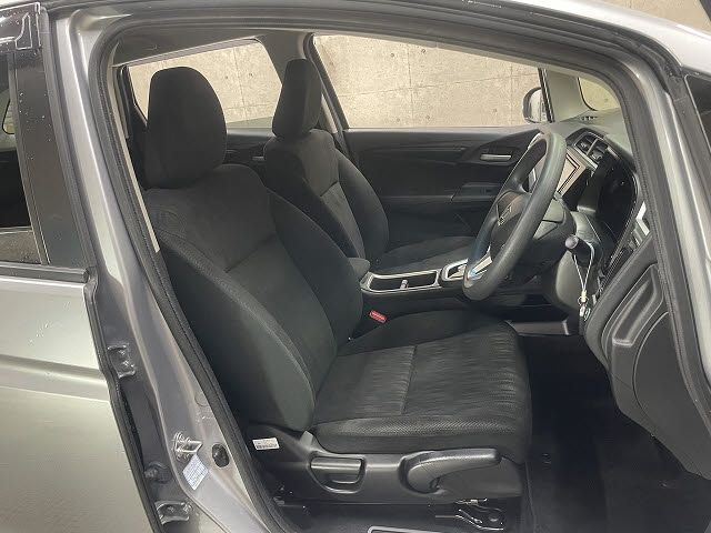 HONDA SHUTTLE HYBRID 2022