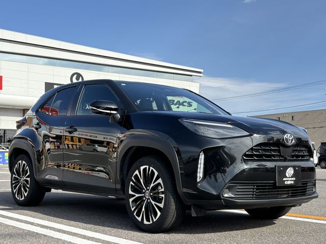 TOYOTA YARIS CROSS 2024