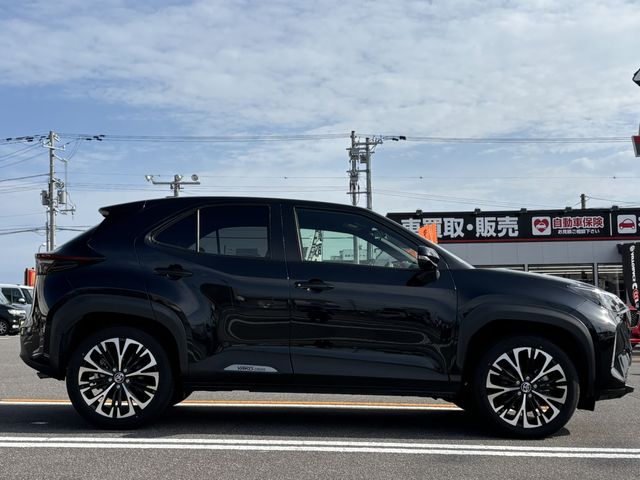 TOYOTA YARIS CROSS 2024