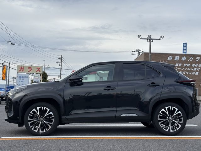 TOYOTA YARIS CROSS 2024