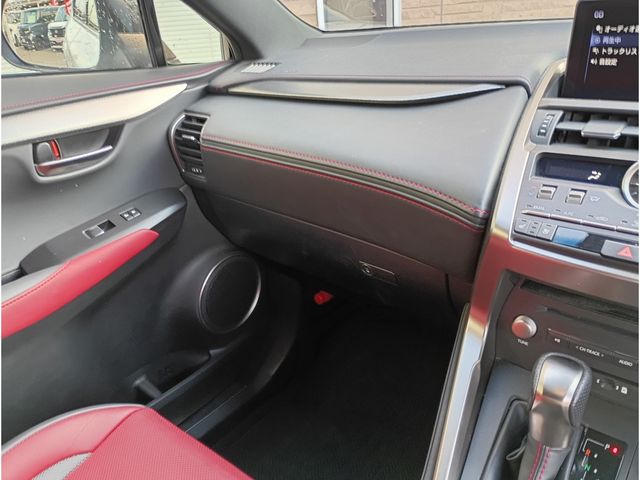 TOYOTA LEXUS NX300 AWD 2018