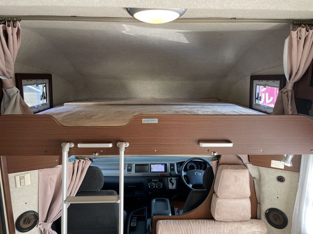 TOYOTA HIACE wagon 2012