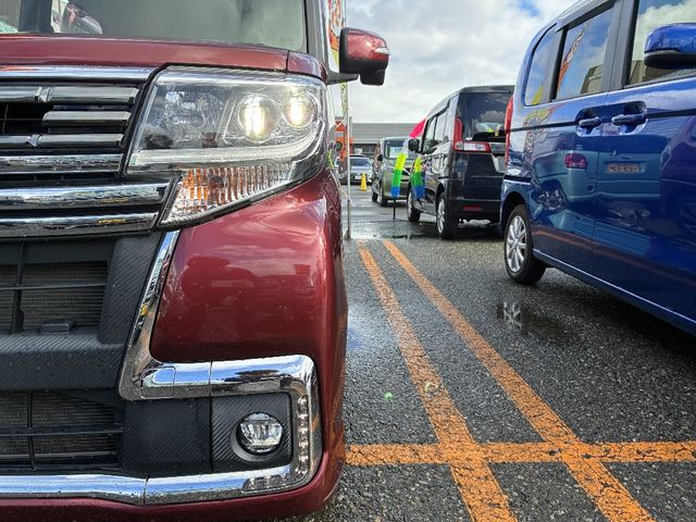 DAIHATSU TANTO CUSTOM 4WD 2017