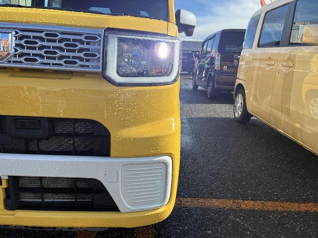 DAIHATSU WAKE 4WD 2015