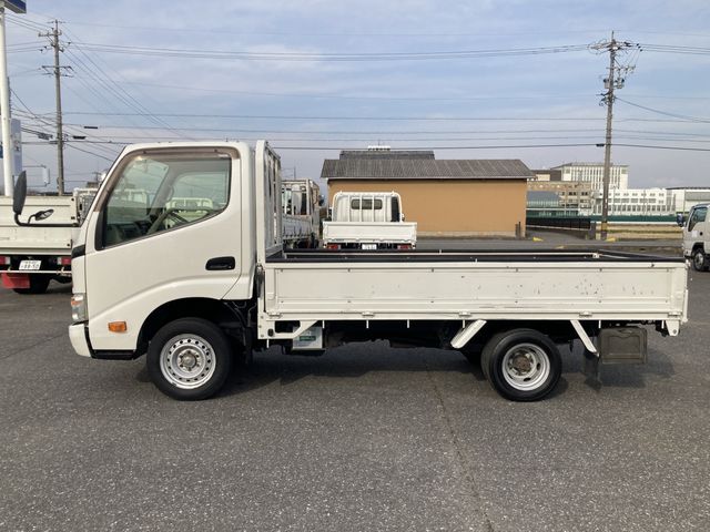 TOYOTA DYNA 2012