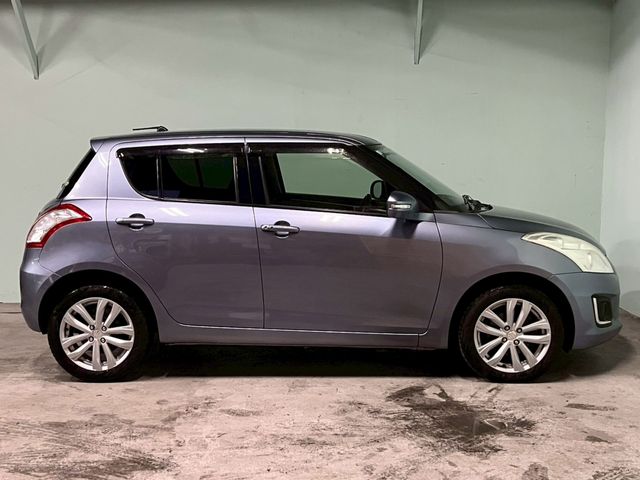 SUZUKI SWIFT 4WD 2013