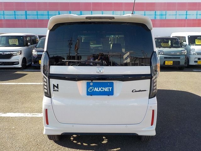 HONDA N BOX CUSTOM 2023