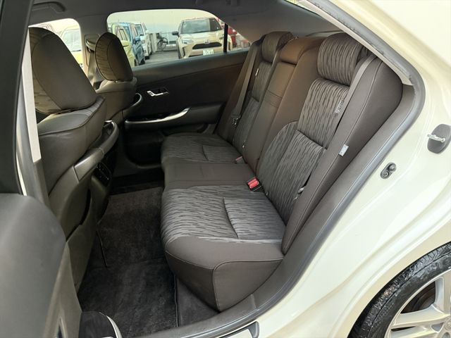 TOYOTA CROWN sedan 2012