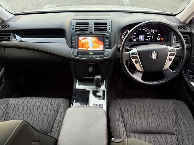 TOYOTA CROWN sedan 2012