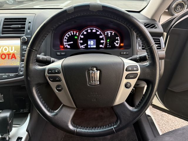 TOYOTA CROWN sedan 2012