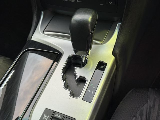 TOYOTA CROWN sedan 2012