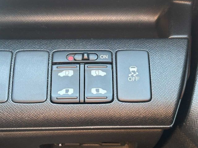 HONDA STEPWAGON SPADA 2010