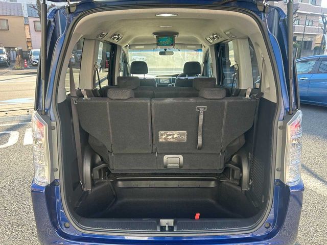 HONDA STEPWAGON SPADA 2010