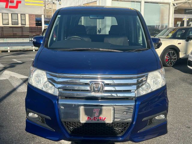 HONDA STEPWAGON SPADA 2010