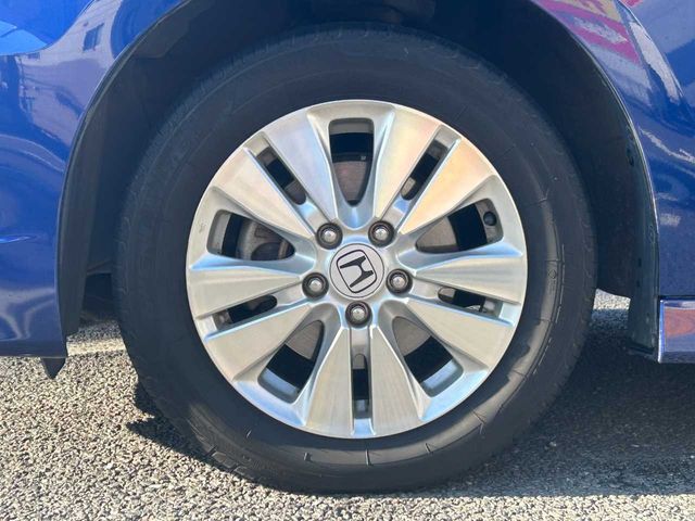 HONDA STEPWAGON SPADA 2010