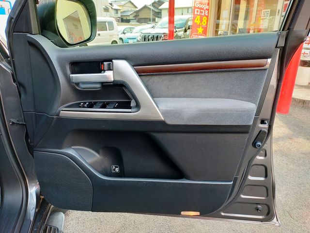 TOYOTA LANDCRUISER wagon 2016