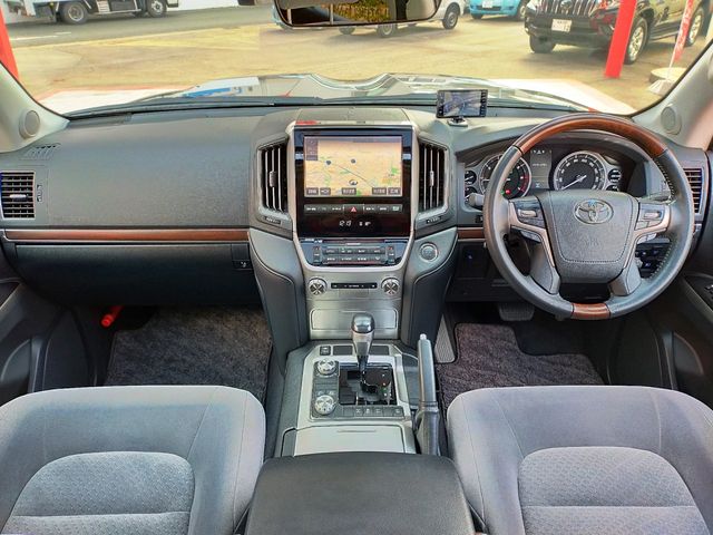 TOYOTA LANDCRUISER wagon 2016