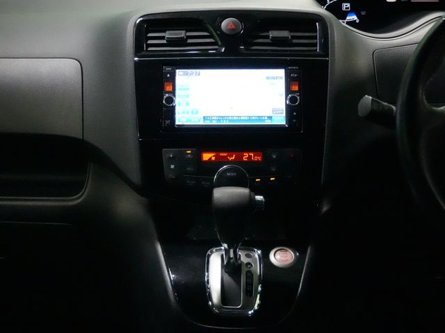 NISSAN SERENA  S-HYBRID 2014