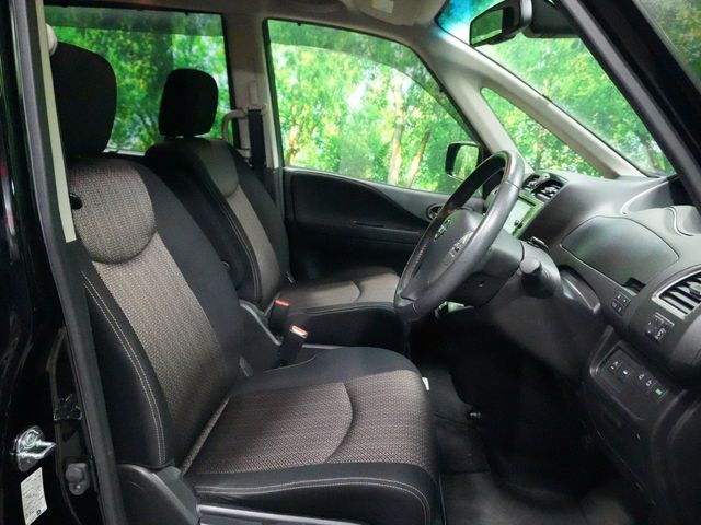 NISSAN SERENA  S-HYBRID 2014