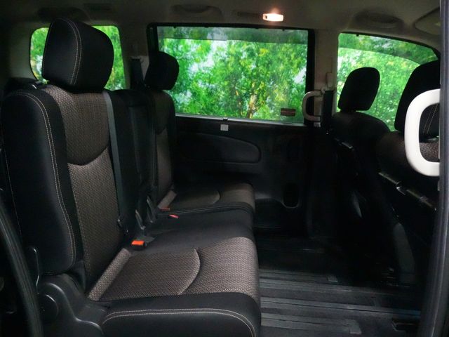 NISSAN SERENA  S-HYBRID 2014