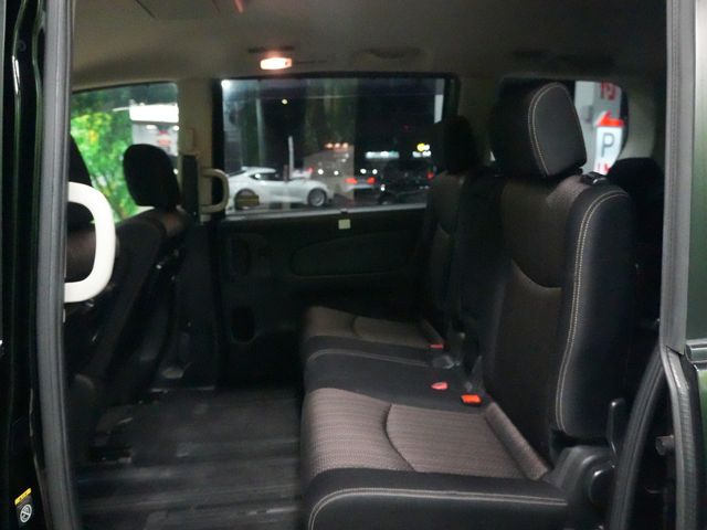 NISSAN SERENA  S-HYBRID 2014