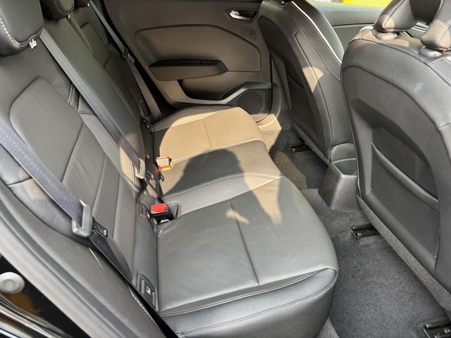 RENAULT RENAULT LUTECIA 2024