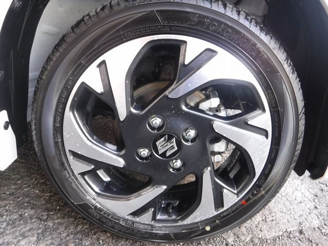 SUZUKI Spacia custom 4WD 2025