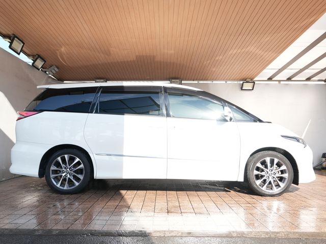 TOYOTA ESTIMA 2018