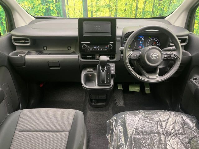 TOYOTA SIENTA HYBRID 2025