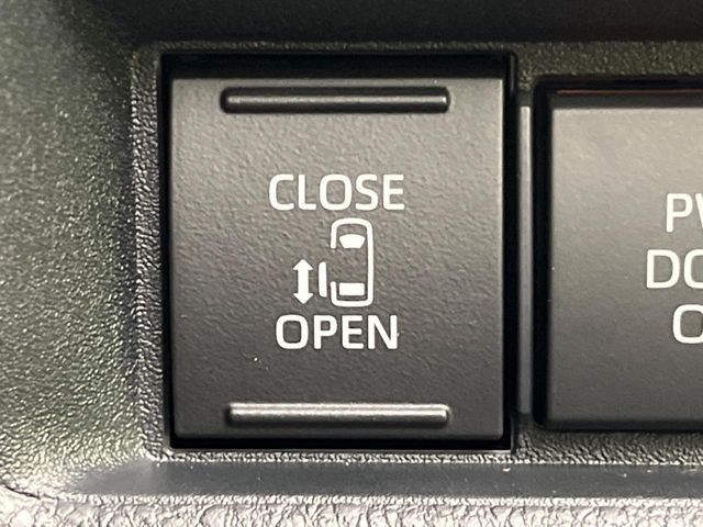 TOYOTA SIENTA HYBRID 2025