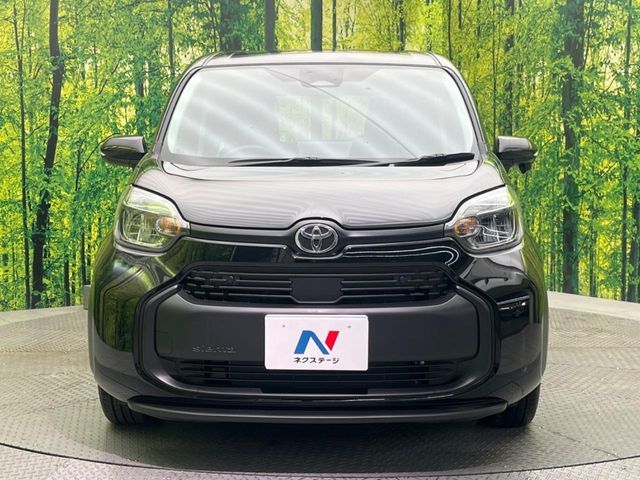 TOYOTA SIENTA HYBRID 2025
