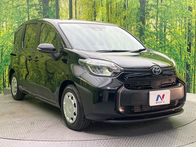 TOYOTA SIENTA HYBRID 2025