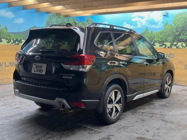 SUBARU FORESTER 2018