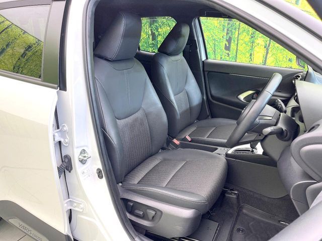 TOYOTA YARIS CROSS HYBRID 2023