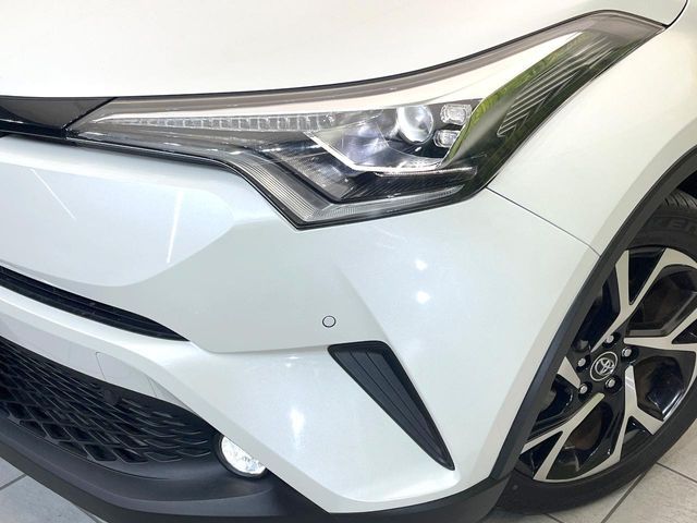 TOYOTA C-HR 2017