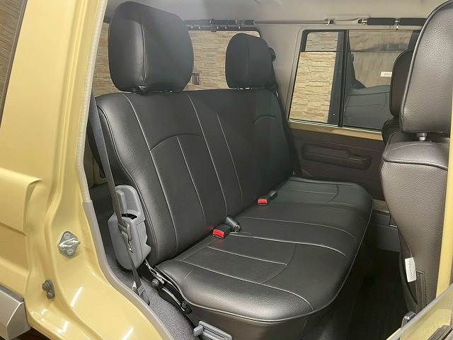 TOYOTA LANDCRUISER van 2015