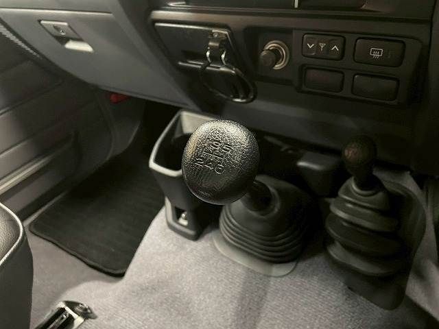 TOYOTA LANDCRUISER van 2015