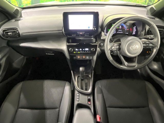 TOYOTA YARIS CROSS HYBRID 2025