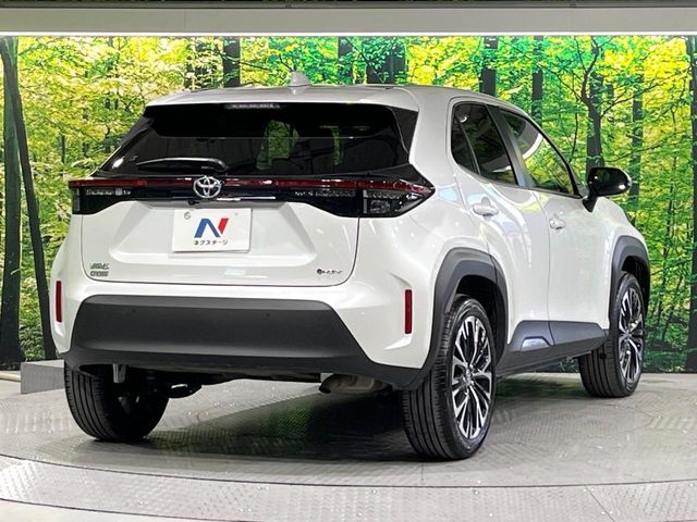 TOYOTA YARIS CROSS HYBRID 2025