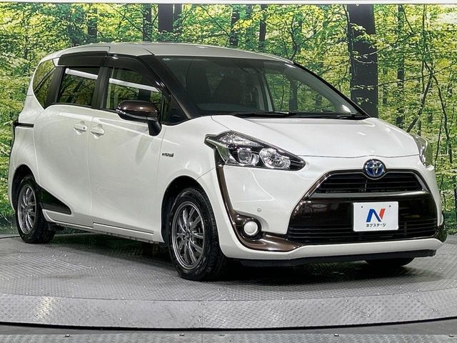 TOYOTA SIENTA HYBRID 2016