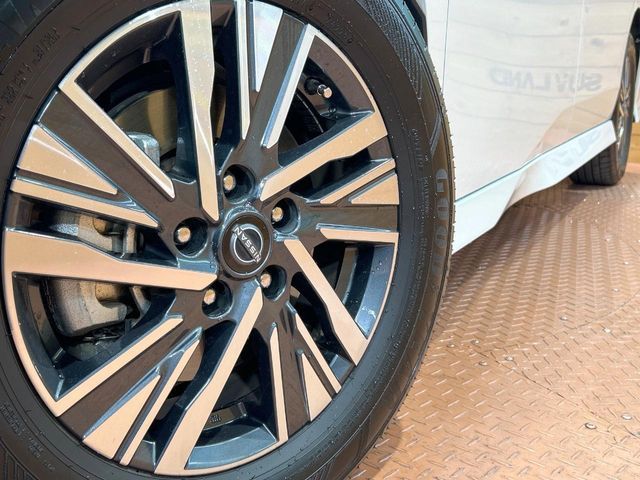 NISSAN SERENA  WG 2023